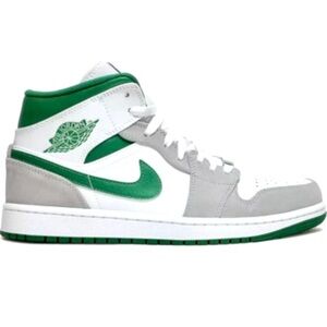 Air Jordan 1 Mid SE Pine Green Smoke Gray Size 10